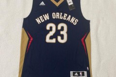 戴维斯的球衣 - 体坛新闻分类下的文章配图