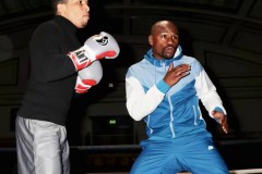 康纳和梅威瑟是好朋友吗 - 资讯追踪分类下的文章配图