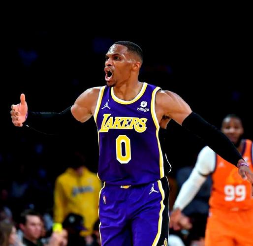 湖人交易得到威少是真的吗