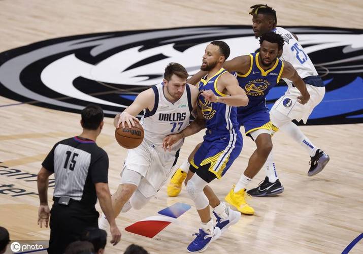 勇士vs独行侠回放2.7