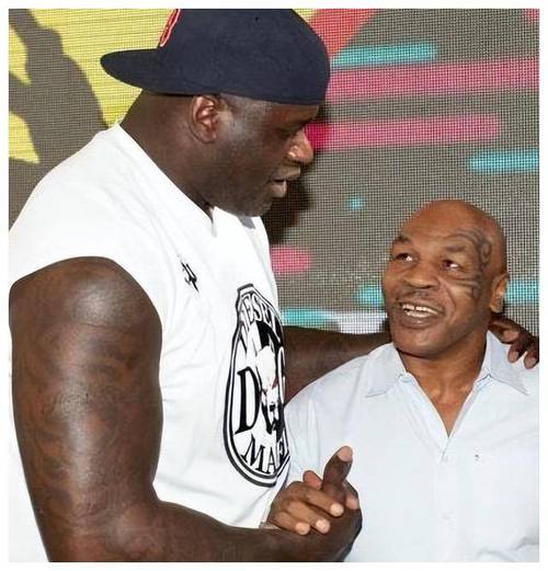 詹姆斯和奥尼尔谁的力气大