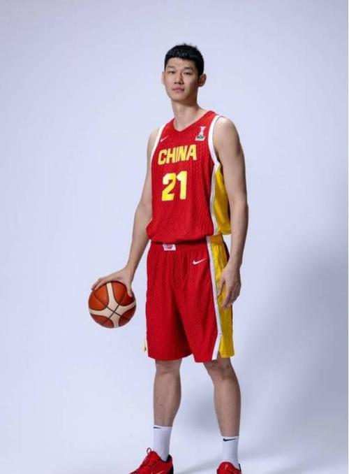 中国篮球队员胡金秋是哪里人