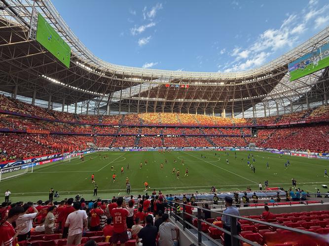 狼队的主场在哪里