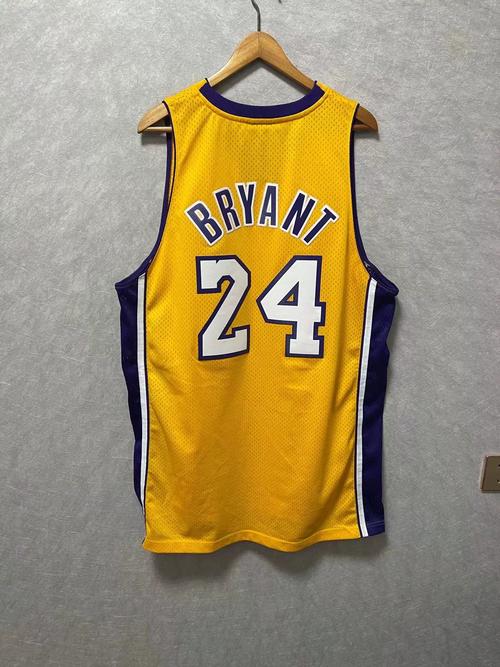 球衣24号代表的谁